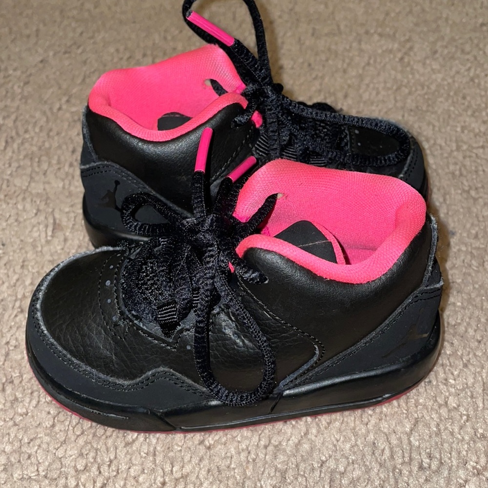 Jordan Flights - Kid Shoe